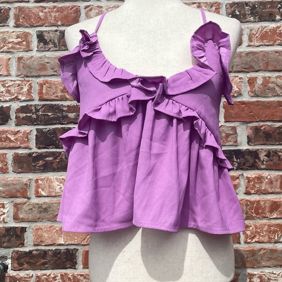 Romeo & Juliet Couture lavender ruffled crop top with lace up back / M / EUC - Picture 3 of 13
